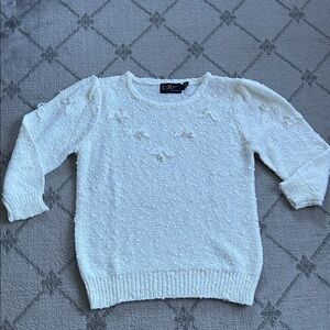 Vintage Elegant White Textured Knit Sweater with Pearl Cherries